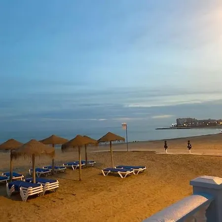 Mieszkanie Przy Plazy Z Basenem La Dama * טורבייחה