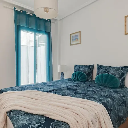 Mieszkanie Przy Plazy Z Basenem La Dama 托雷维耶哈